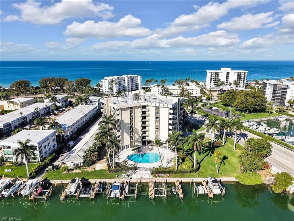 2150 Gulf Shore Blvd #407, Naples
