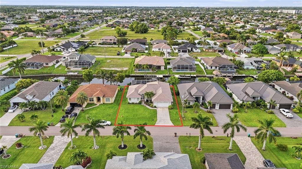 1909 29th Ter, Cape Coral, photo 2