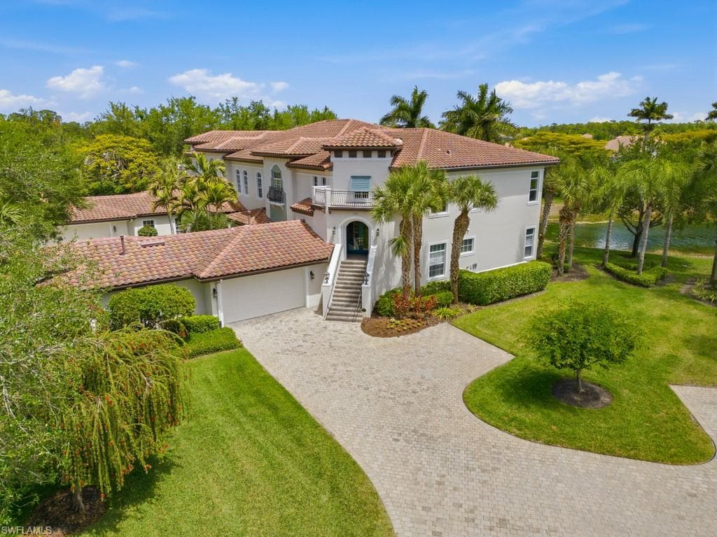 28511 Calabria Ct #202, Naples