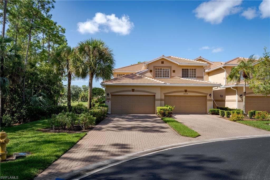 3952 Forest Glen Blvd #101, Naples