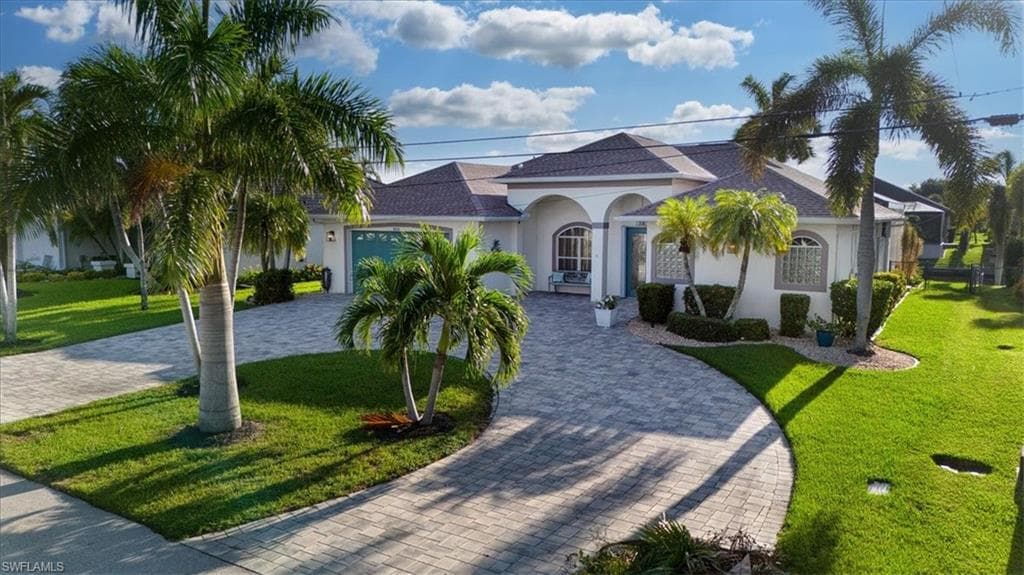 5221 9th Pl, Cape Coral, photo 3