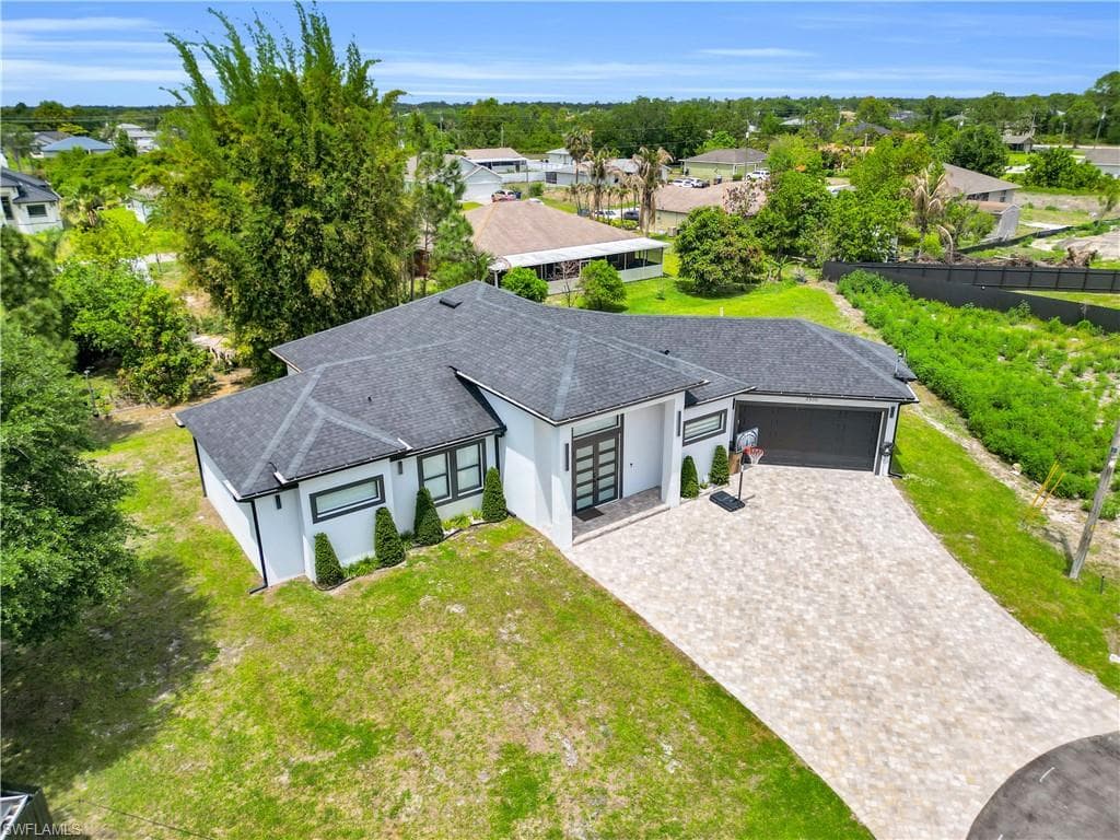 3510 9th Ct, Lehigh Acres, photo 3