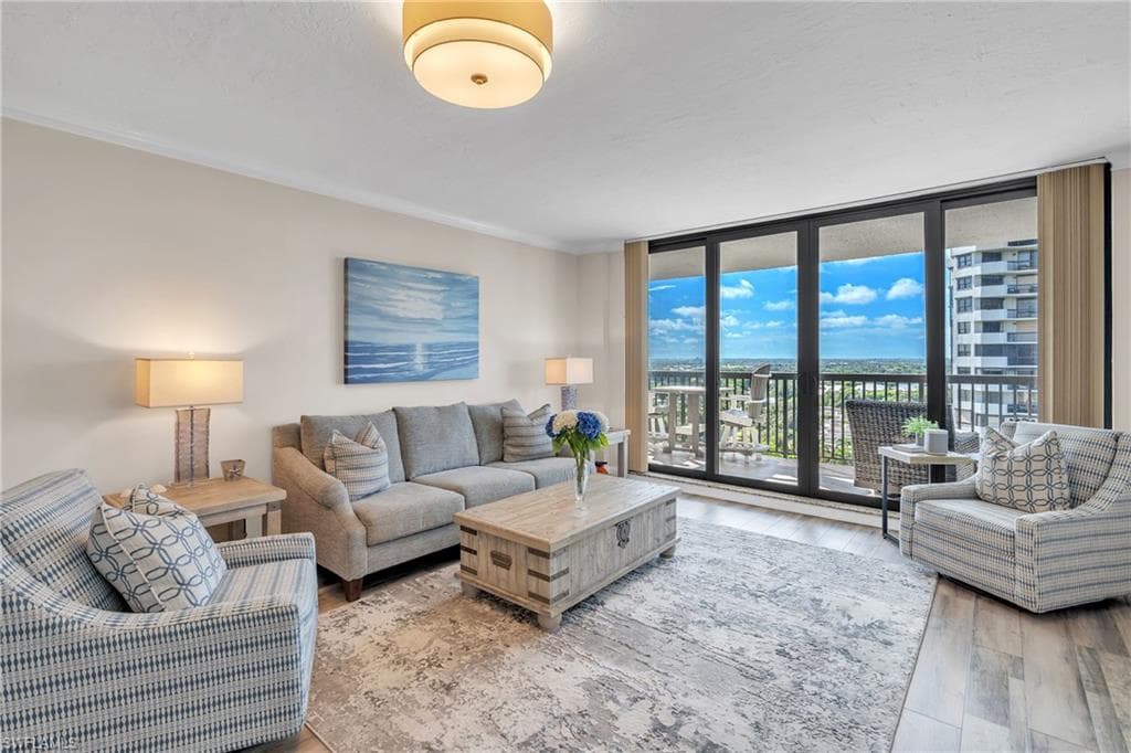 6075 Pelican Bay Blvd #1403, Naples, photo 2