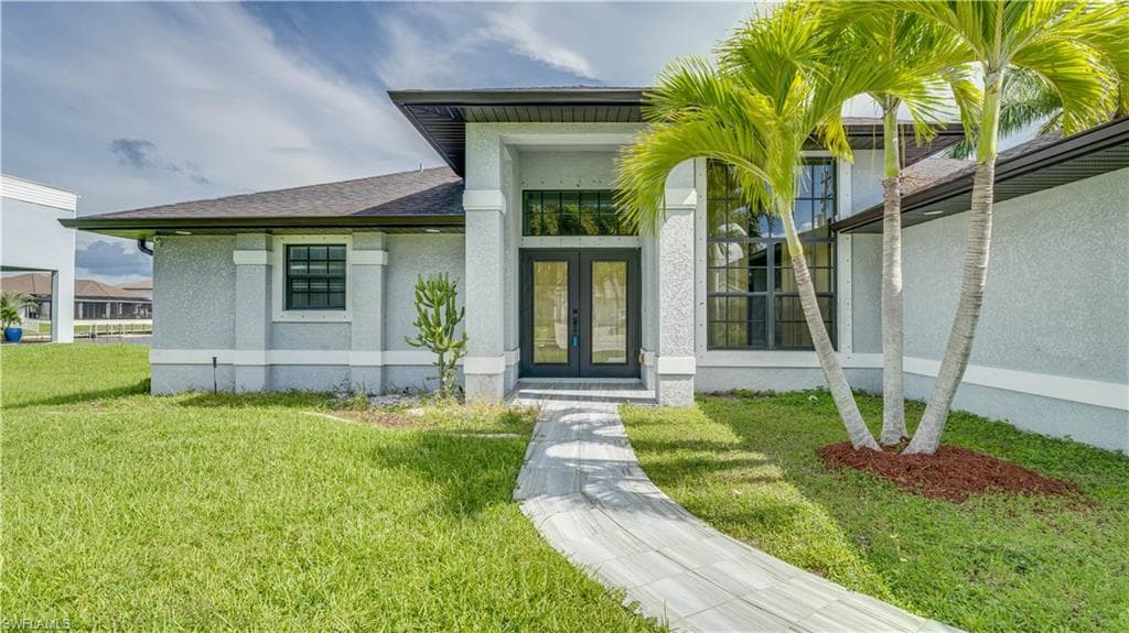 2329 32nd St, Cape Coral