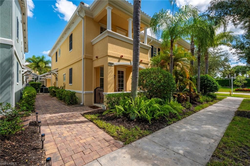 15594 Latitude Dr, Bonita Springs, photo 2