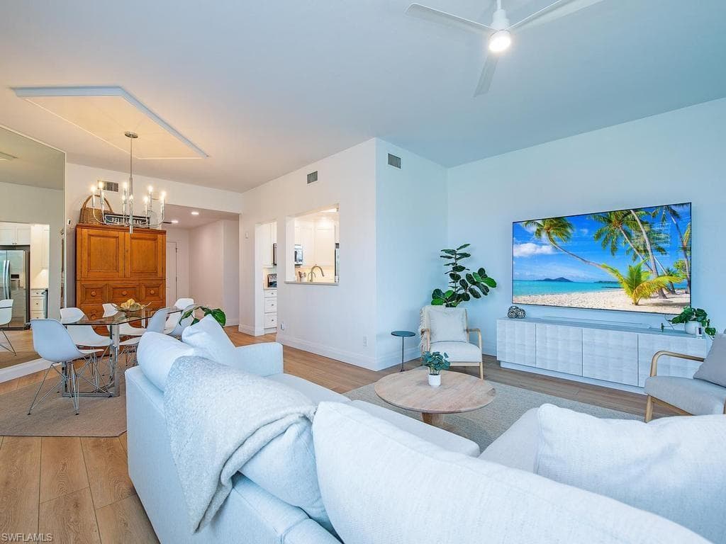 7040 Pelican Bay Blvd #d302, Naples, photo 2