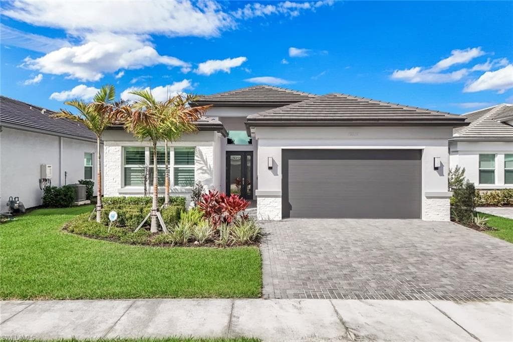 12255 Bonnet Dr, Naples, photo 2