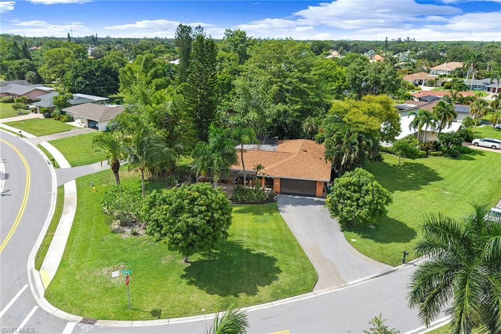 511 Eastwood Dr, Naples, photo 2