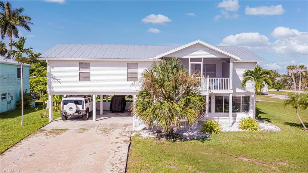 2471 Avocado St, St. James City, photo 2