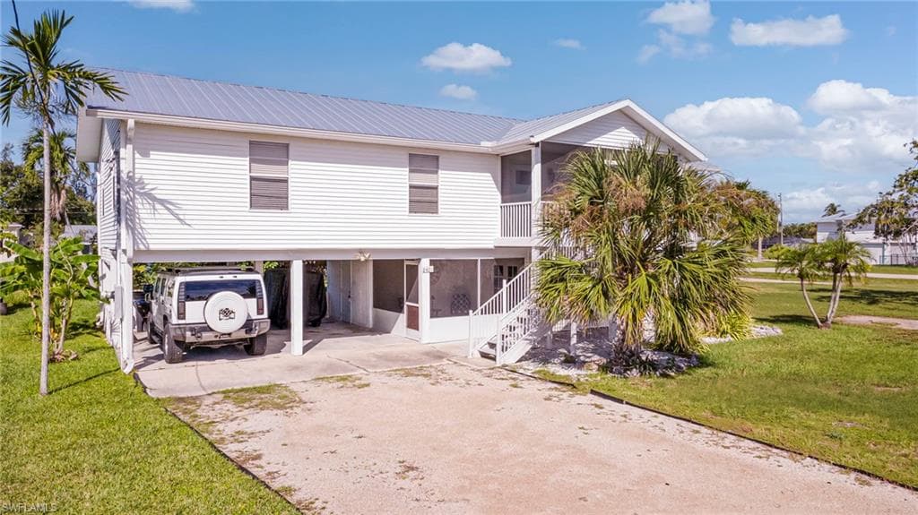 2471 Avocado St, St. James City, photo 3