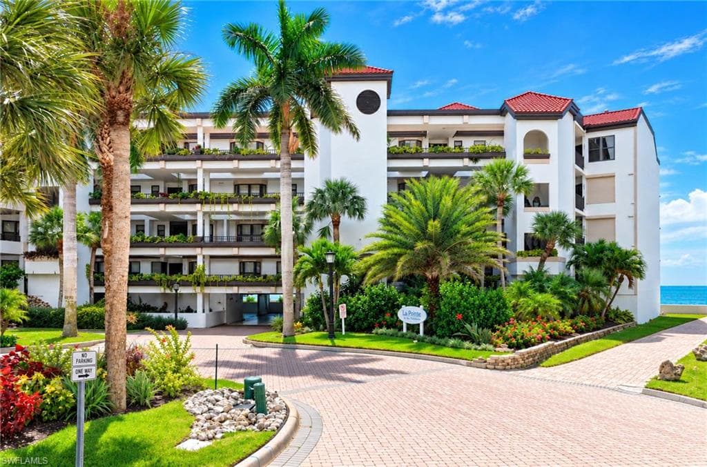 632 La Peninsula Blvd #632, Naples, photo 2