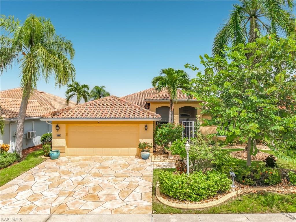 20630 Dennisport Ln, North Fort Myers