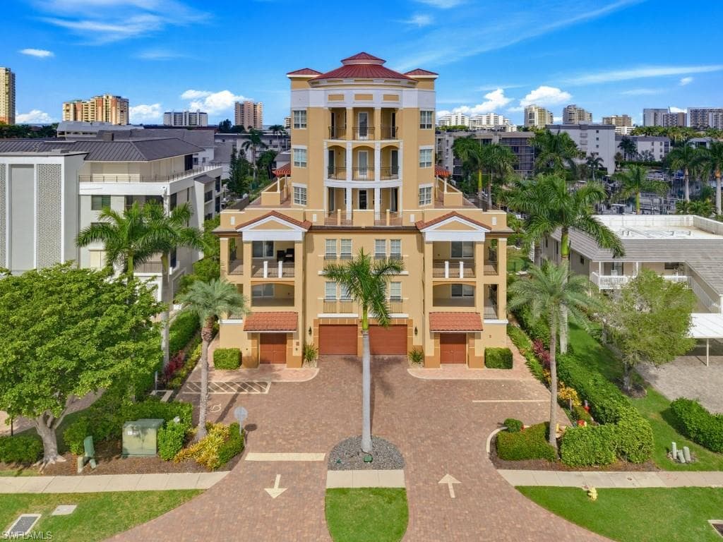 908 Panama Ct #405, Marco Island