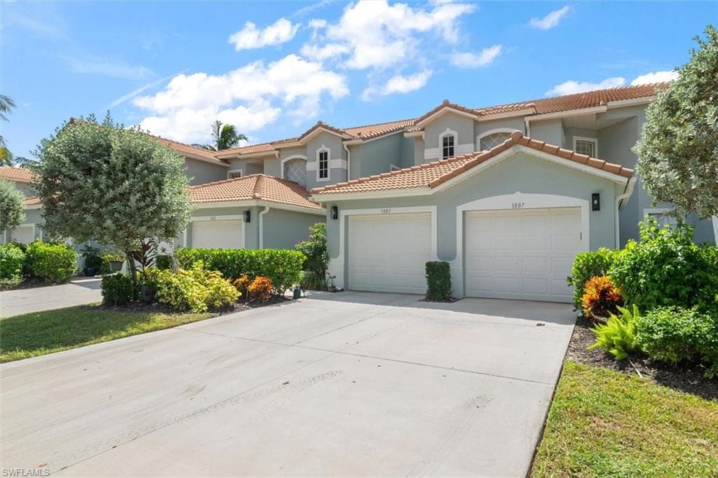 1182 Sweetwater Ln #1807, Naples, photo 3
