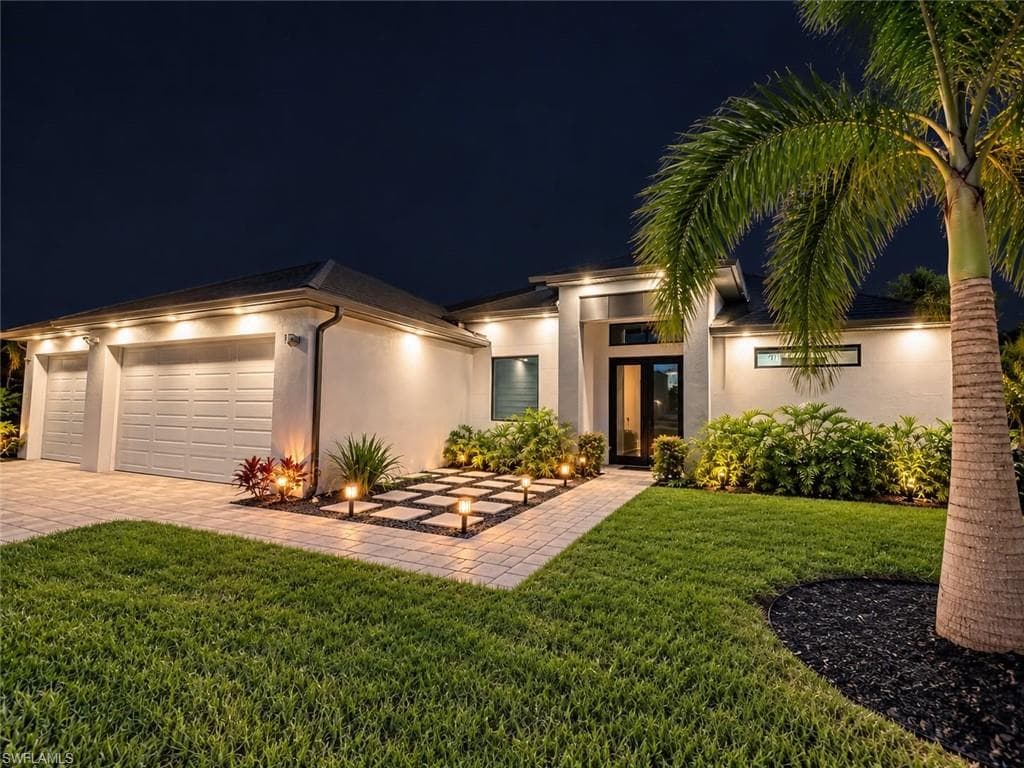 1412 4th Ln, Cape Coral