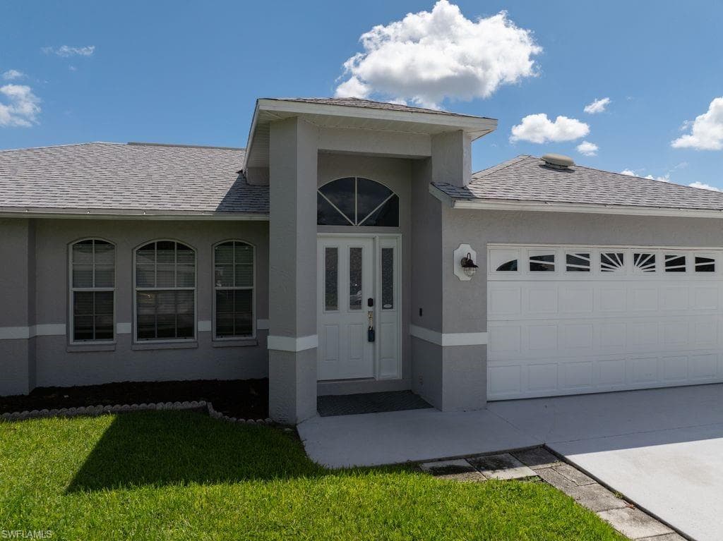 19005 Tampa Rd, Fort Myers, photo 3