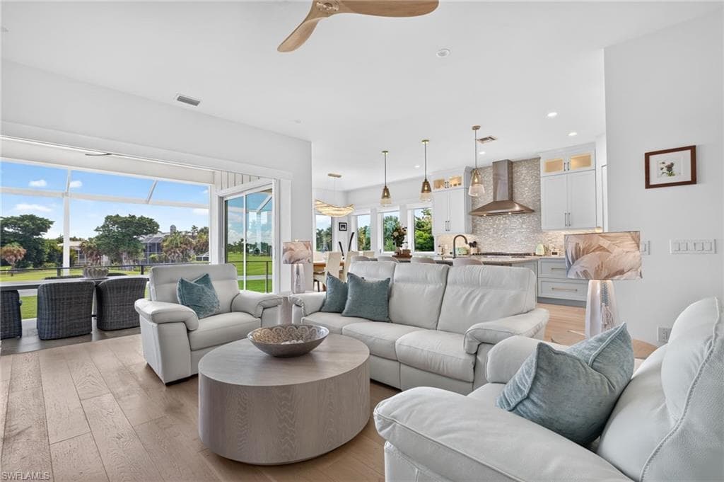 1272 Par View Dr, Sanibel, photo 3
