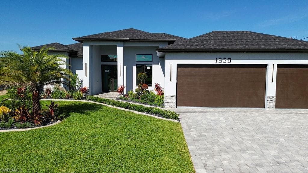 1630 13th Pl, Cape Coral, photo 3
