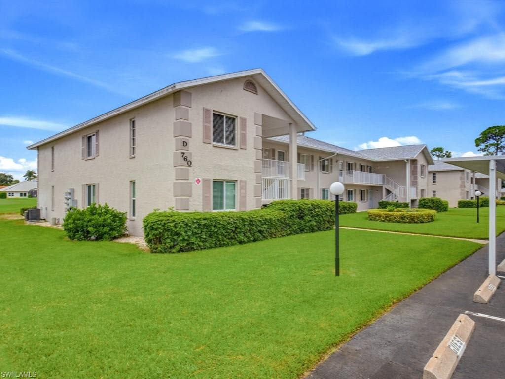 760 Augusta Blvd #d201, Naples