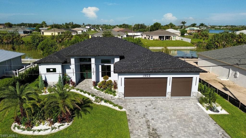 1902 13th Pl, Cape Coral, photo 2