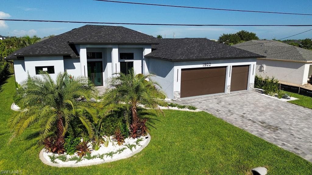 1902 13th Pl, Cape Coral, photo 3