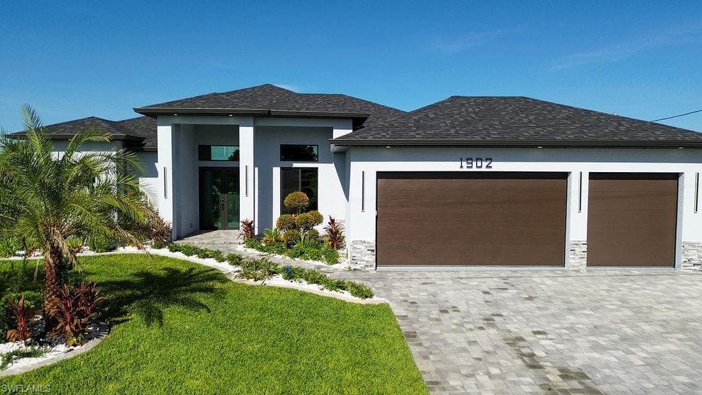 1902 13th Pl, Cape Coral