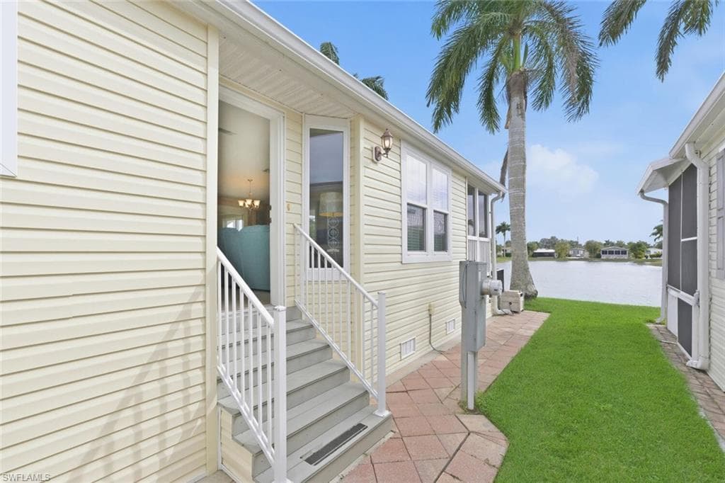 1055 Diamond Lake Cir, Naples, photo 3