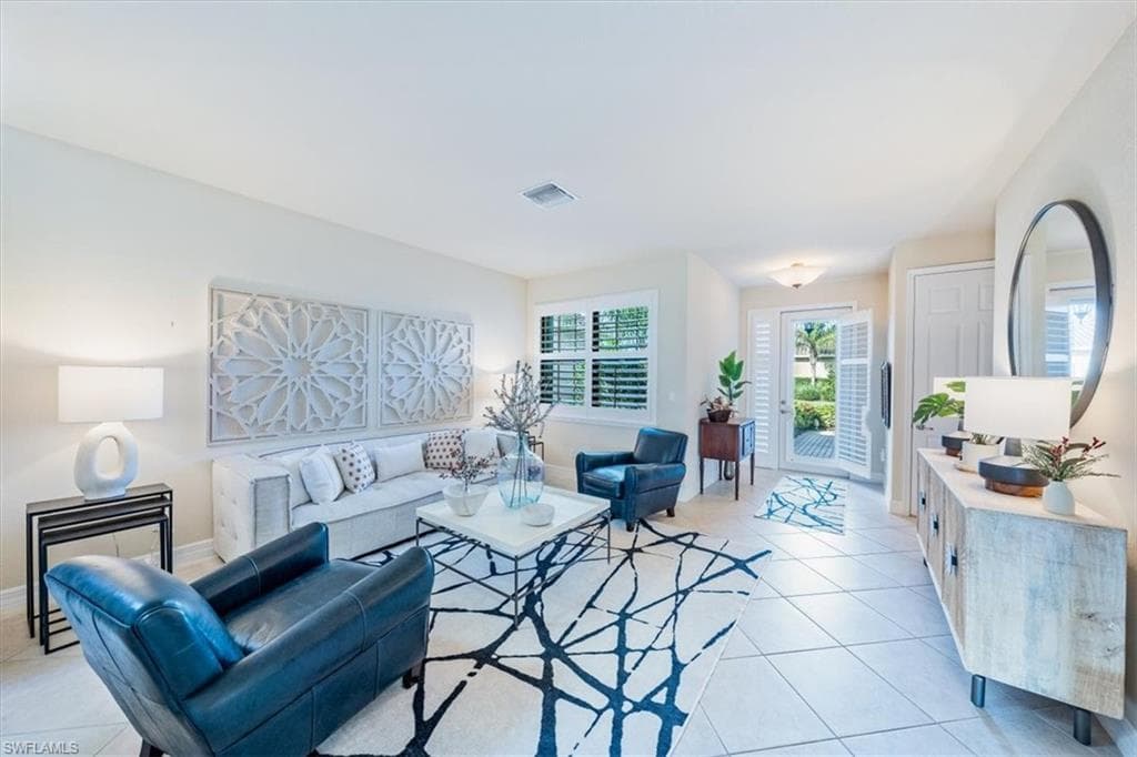 11546 Meadowrun Cir, Fort Myers, photo 3