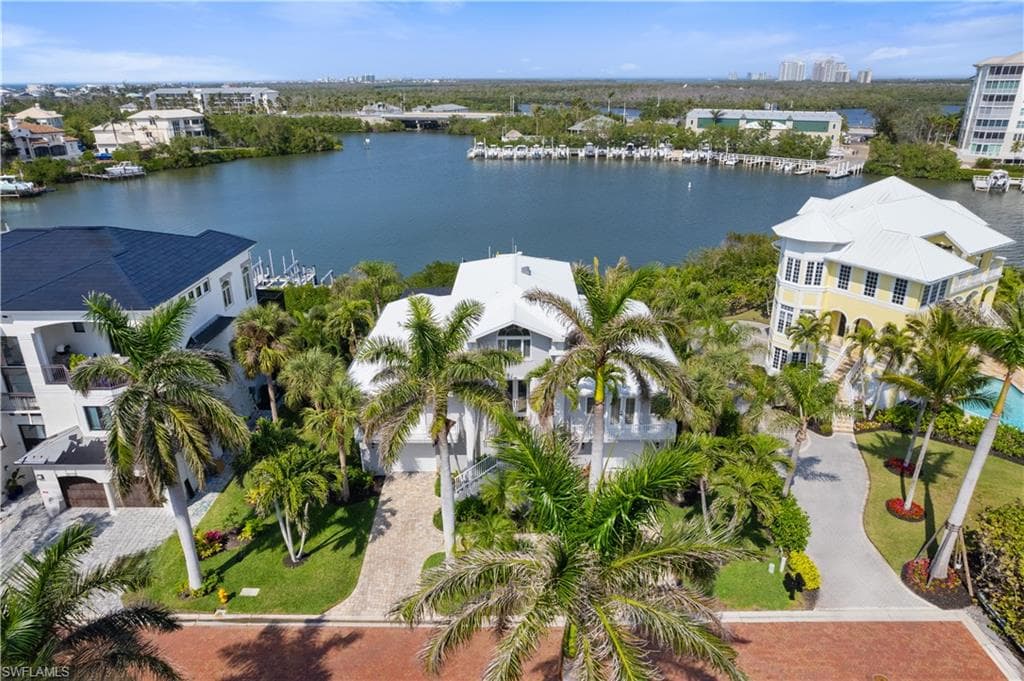 197 San Mateo Dr, Bonita Springs, photo 2