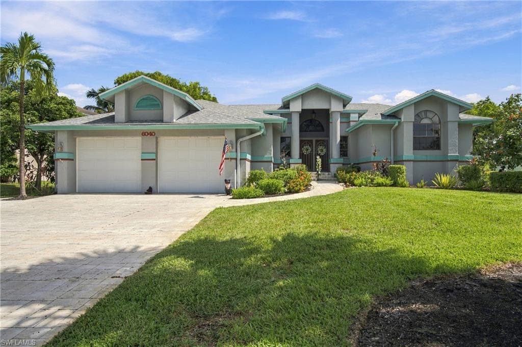 6040 Lake Grasmere Way, Fort Myers