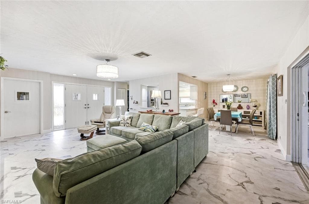 989 Charlemagne Blvd, Naples, photo 3