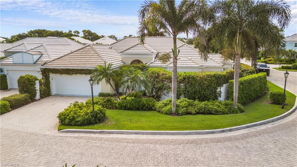 807 Rue Deville #2.11, Naples