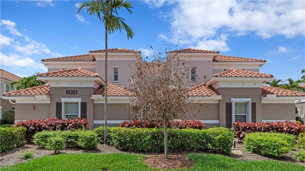 10351 Glastonbury Cir #201, Fort Myers, photo 3