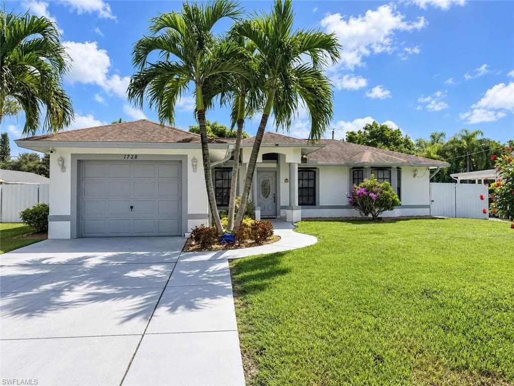 1728 54th Ter, Naples