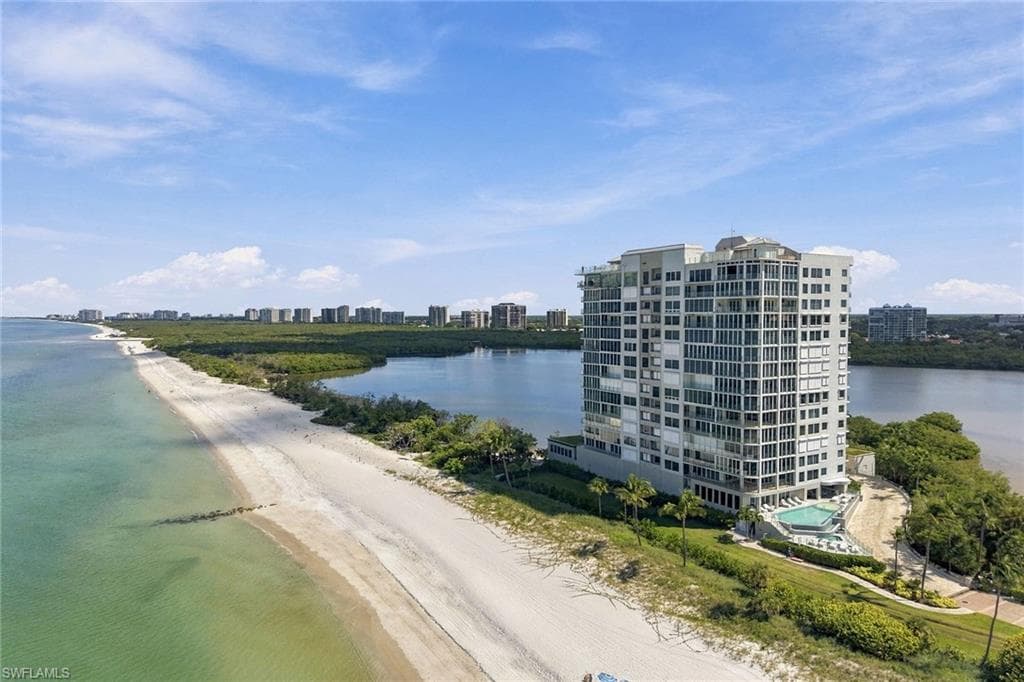10 Seagate Dr #6n, Naples Cay