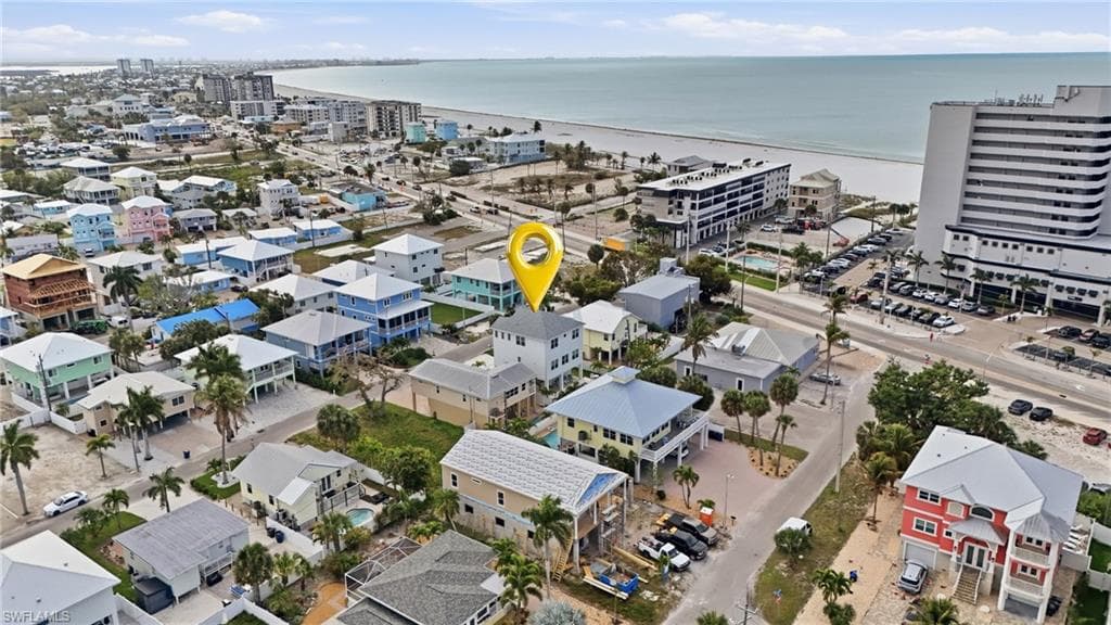 129 Pearl St, Fort Myers Beach, photo 2