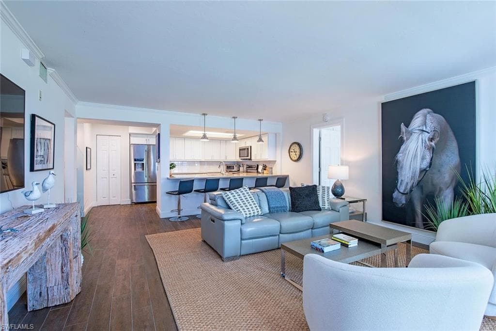 5633 Turtle Bay Dr #35, Naples, photo 3