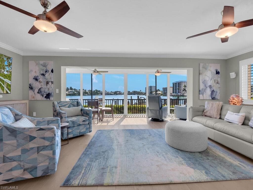 222 Harbour Dr #103, Naples, photo 3