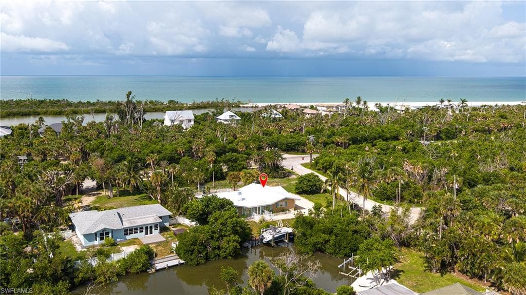 5885 Pine Tree Dr, Sanibel, photo 2