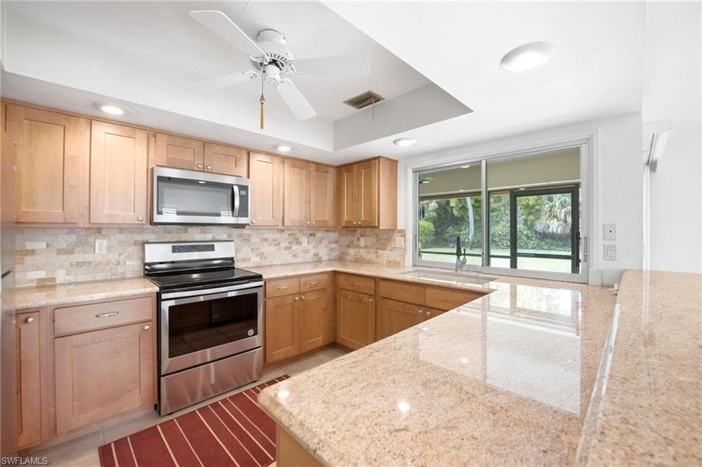 3066 Round Table Ln, Naples, photo 3