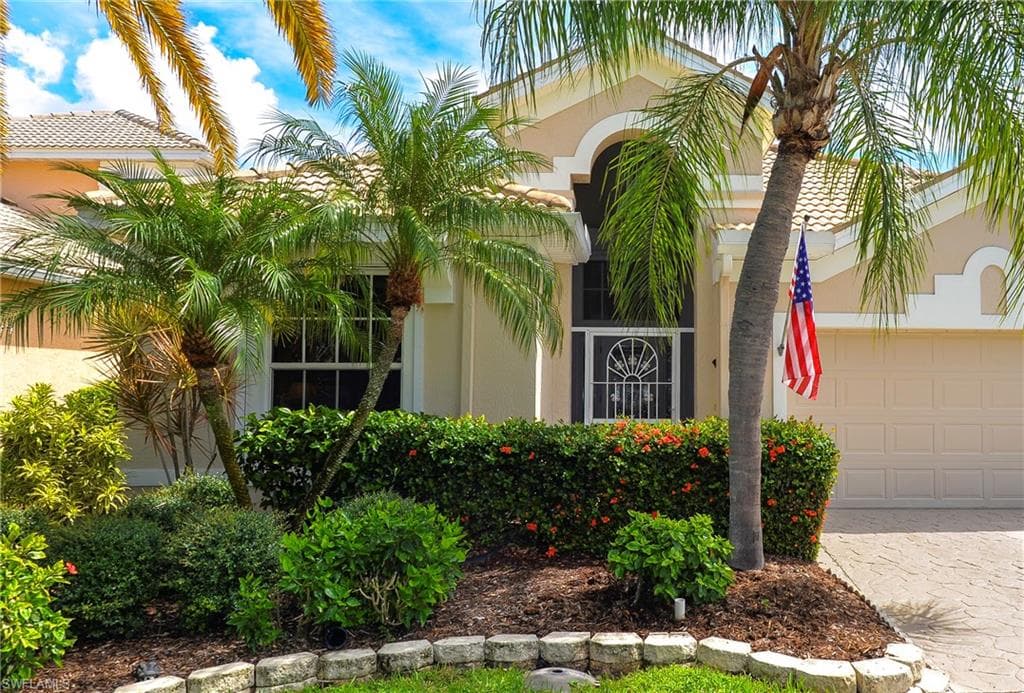 14856 Crescent Cove Dr, Fort Myers, photo 2