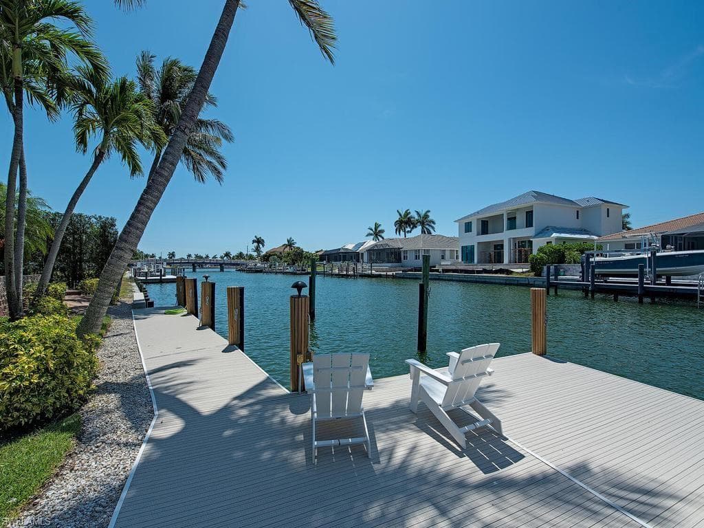 466 Clifton Ct, Marco Island