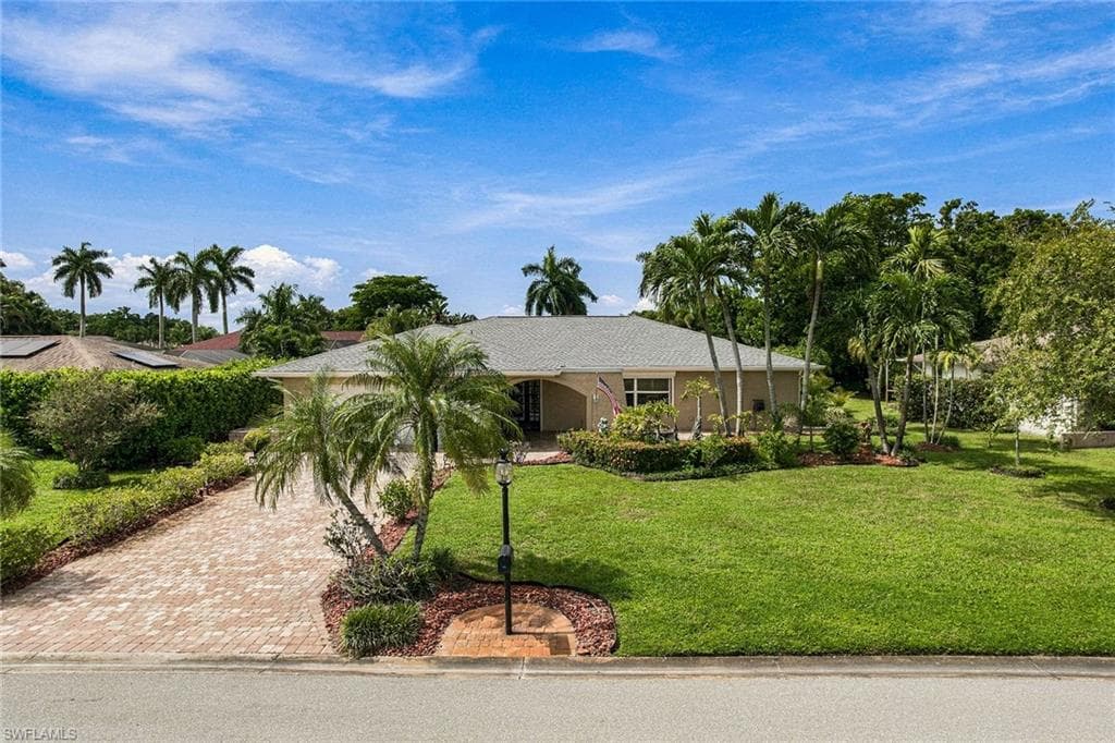 Forest Hills, Naples, Naples