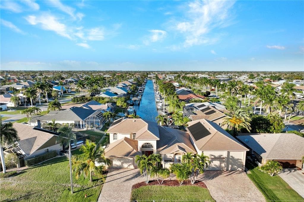 907 51st Ter, Cape Coral