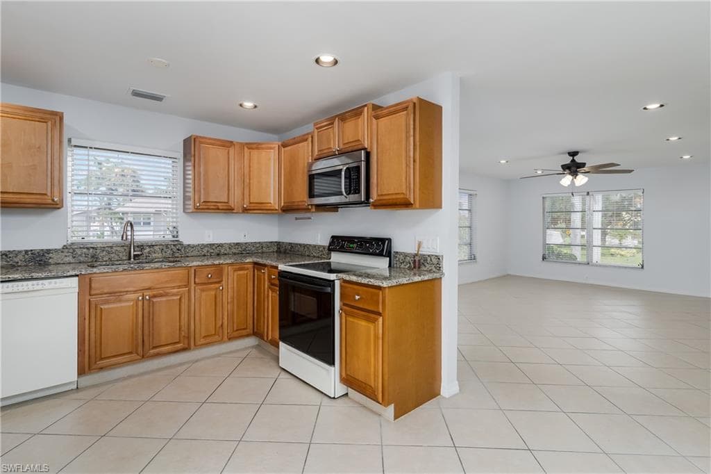 180 Cypress Way #b212, Naples, photo 2