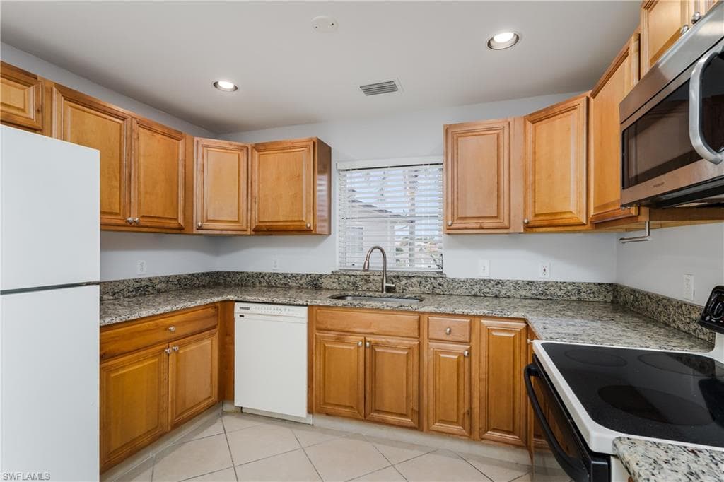 180 Cypress Way #b212, Naples, photo 3