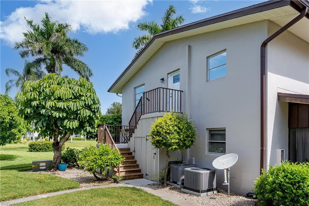 180 Cypress Way #b212, Naples