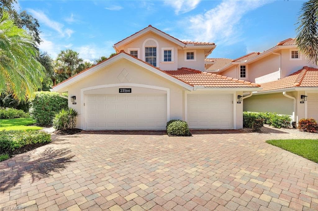 23166 Rosedale Dr #201, Estero