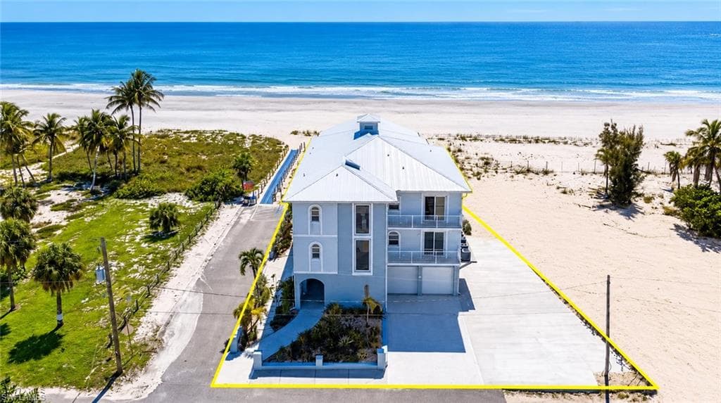 61 Mango St, Fort Myers Beach, photo 2