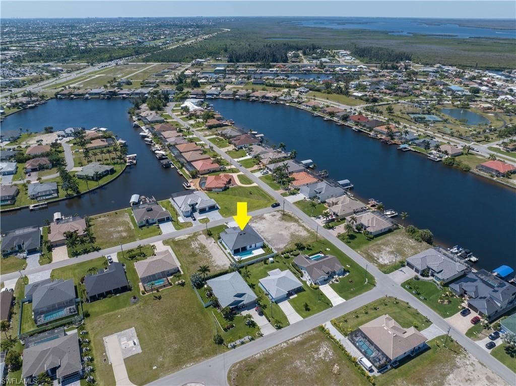 3321 3rd Ln, Cape Coral, photo 3